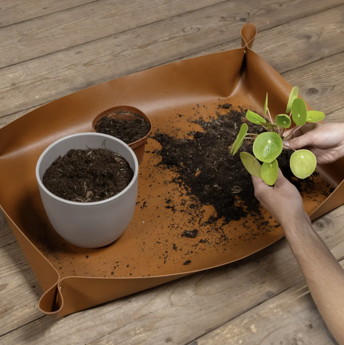 plant potting mat PU Leather Plant Mat – Casa Botanica